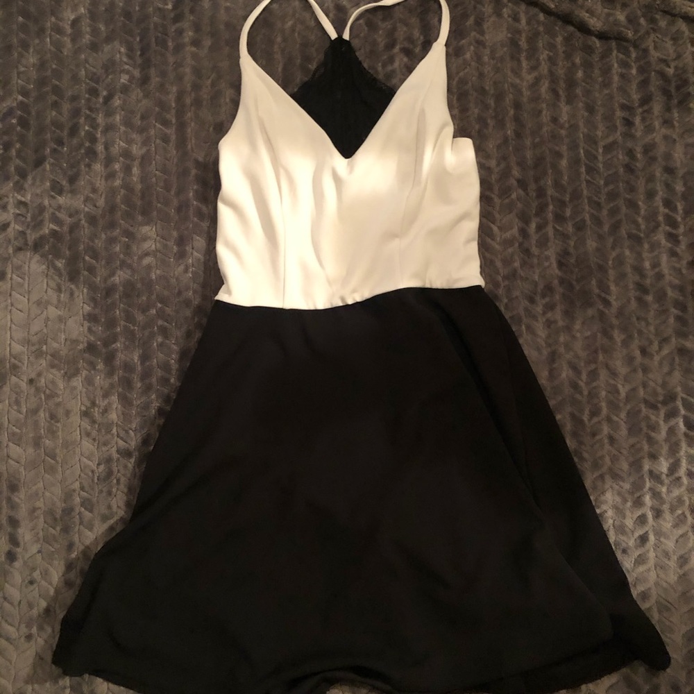 WHITE & BLACK LACE DRESS